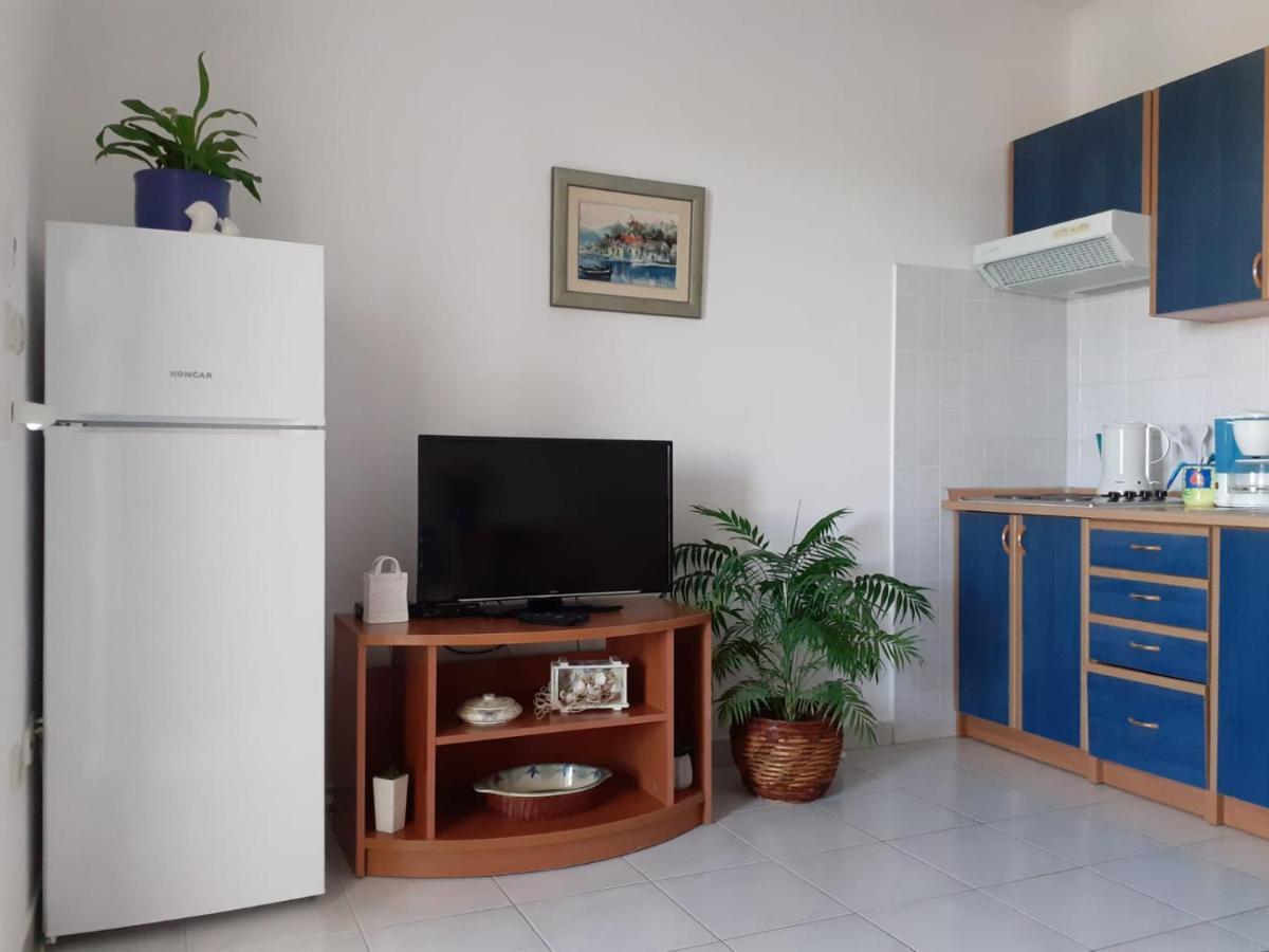 Apartments Borovina Μπολ Εξωτερικό φωτογραφία
