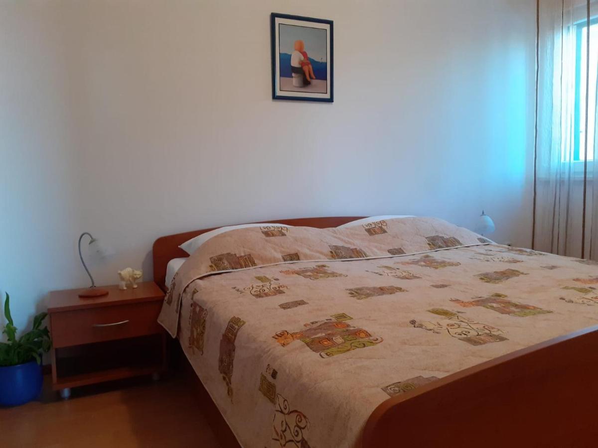 Apartments Borovina Μπολ Εξωτερικό φωτογραφία